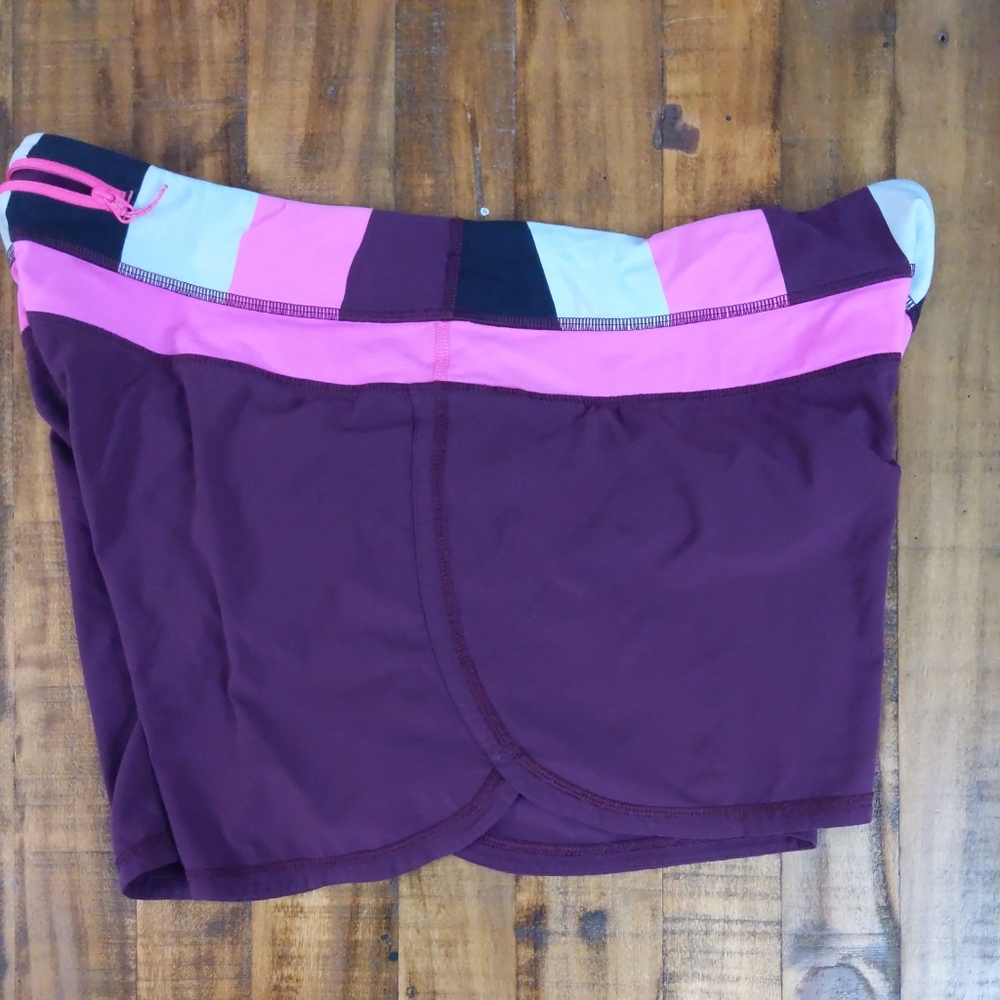 Lululemon Groovy Run Short 10 Plum Raspberry - Picture 3 of 6